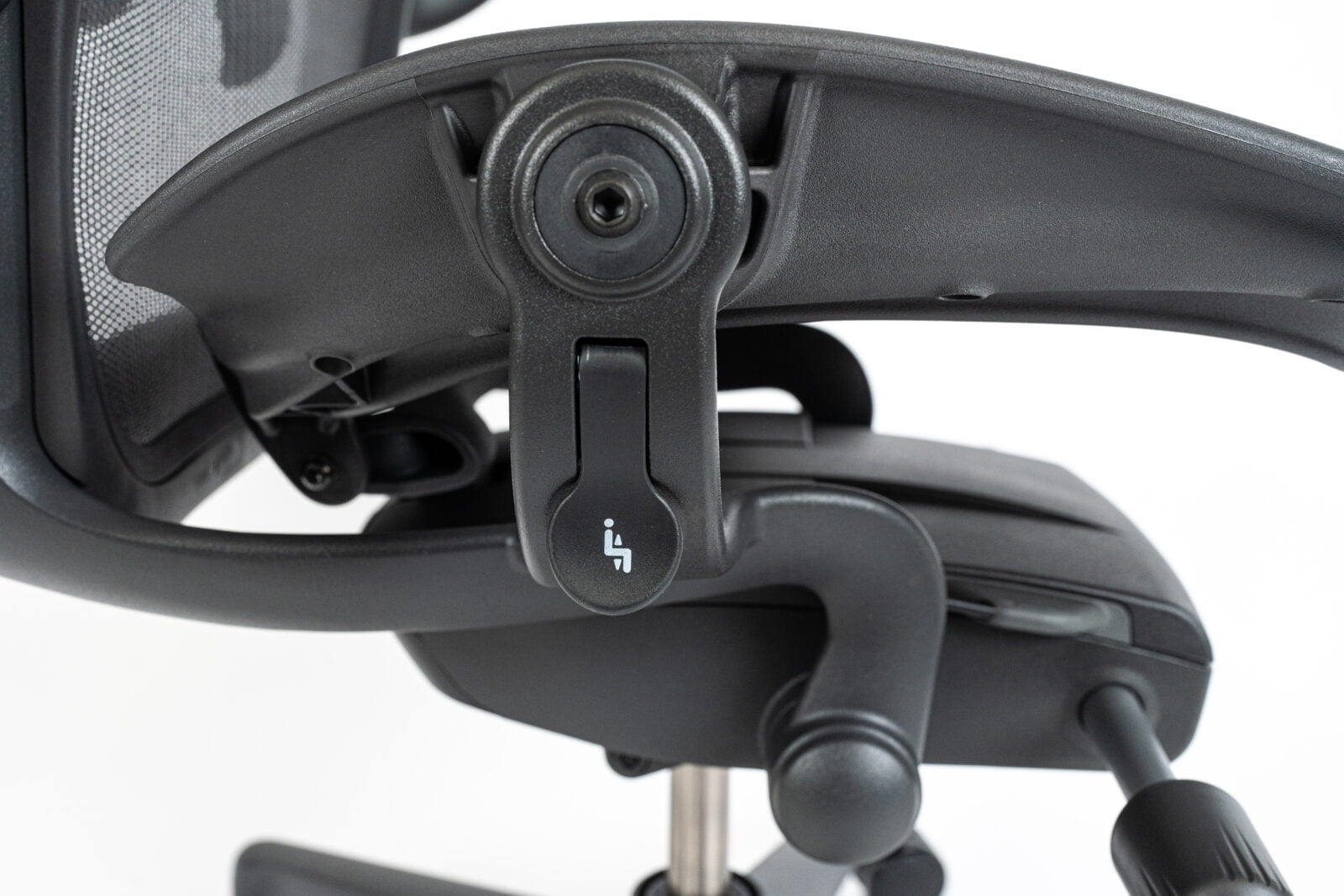 Herman Miller | Model: Aeron Remaster | Color: Graphite | Office Chairs posture adjustable