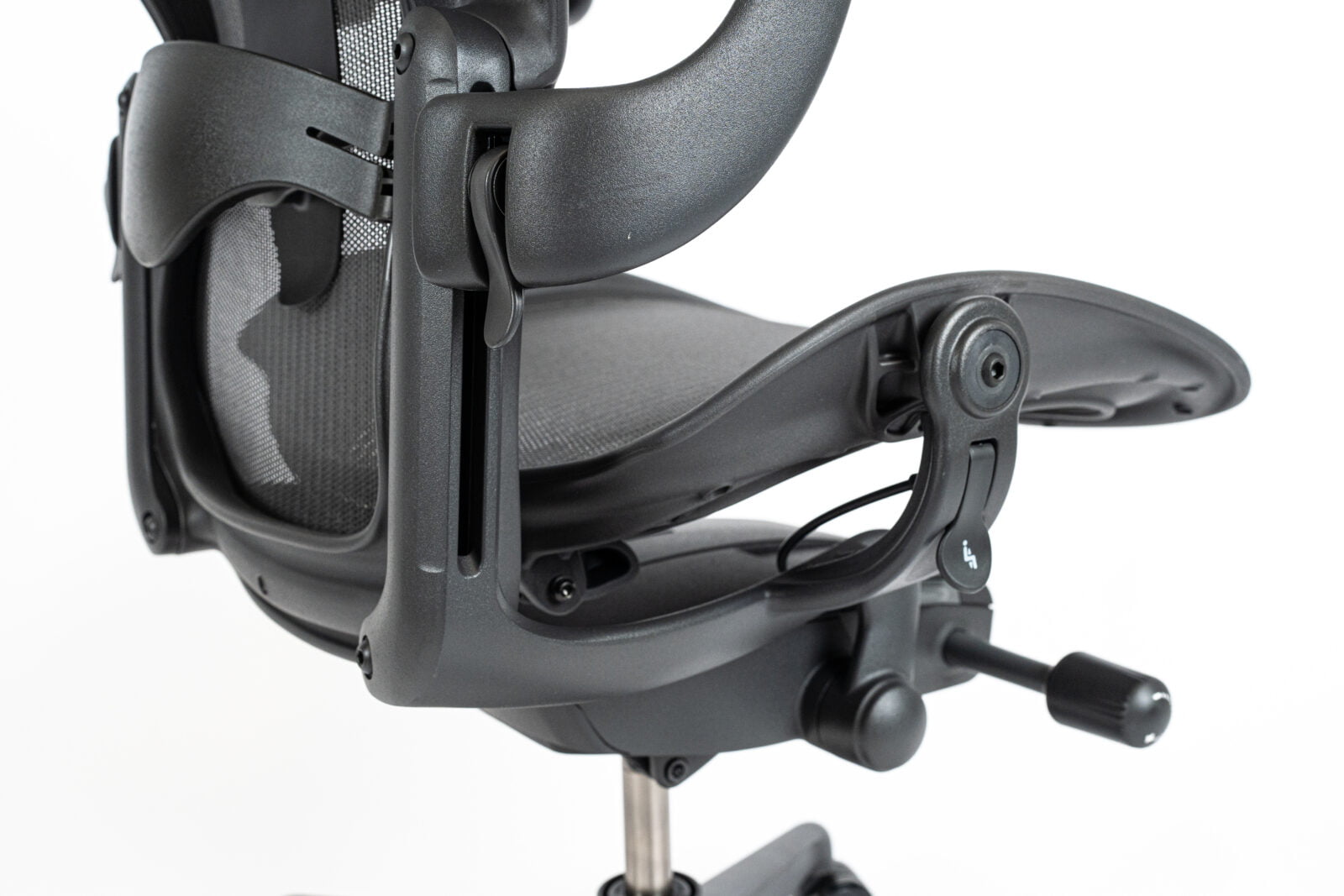 Herman Miller | Model: Aeron Remaster | Color: Graphite | Office Chairs back